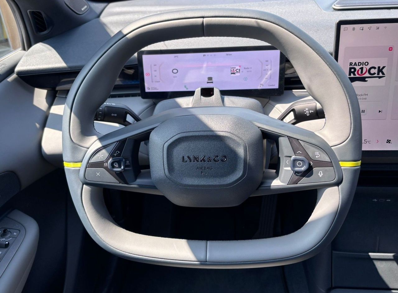 Zunanja slika - Lynk & Co 02 - MORE 66kWH - 9