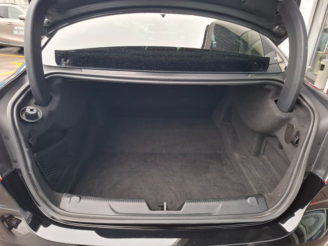 Zunanja slika - Jaguar XE - R-Sport 2.0 180 AVTOMATIK + SERVISNA ZGODOVINA - 14