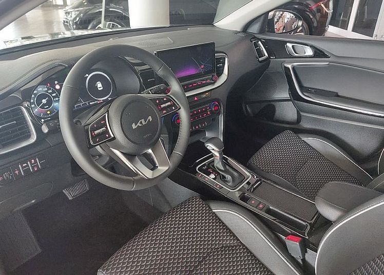 Zunanja slika - KIA XCeed - 1.6 T-GDi EX WAY ISG.7DCT 110.3 kW. VEČ BARV - 7