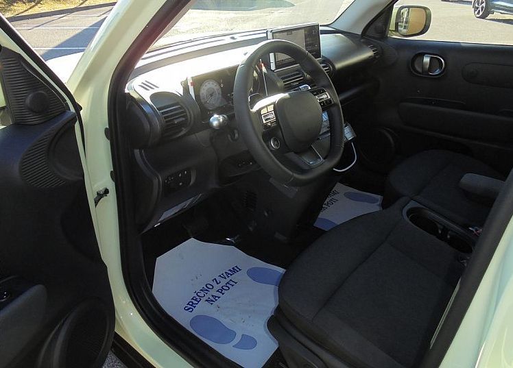 Zunanja slika - Hyundai Inster - 49 kWh Style °°Winter°°17 ALU°° - 9