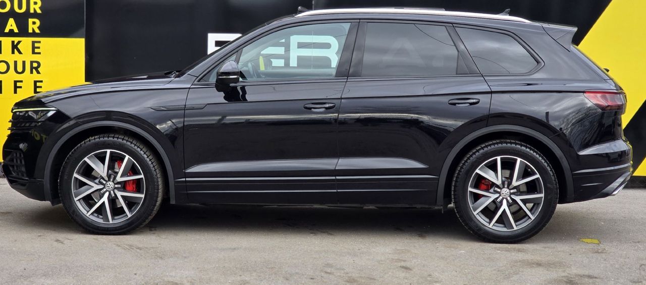 Zunanja slika - VW Touareg - V6 TDI BLACK PAKET-PANORAMA-MATRIX-ALU 20-VIRTUAL - 7
