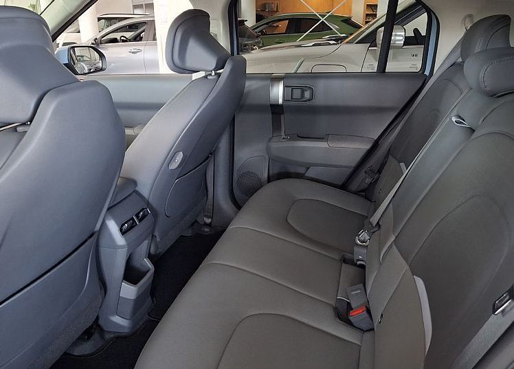 Zunanja slika - KIA EV3 - 58.3 kWh baterija. 150 kW  204 KM  Sky - 9