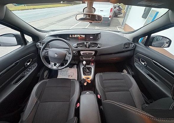 Zunanja slika - Renault Scénic - Grand Scenic Limited Edition dCi 130 Energy - 7