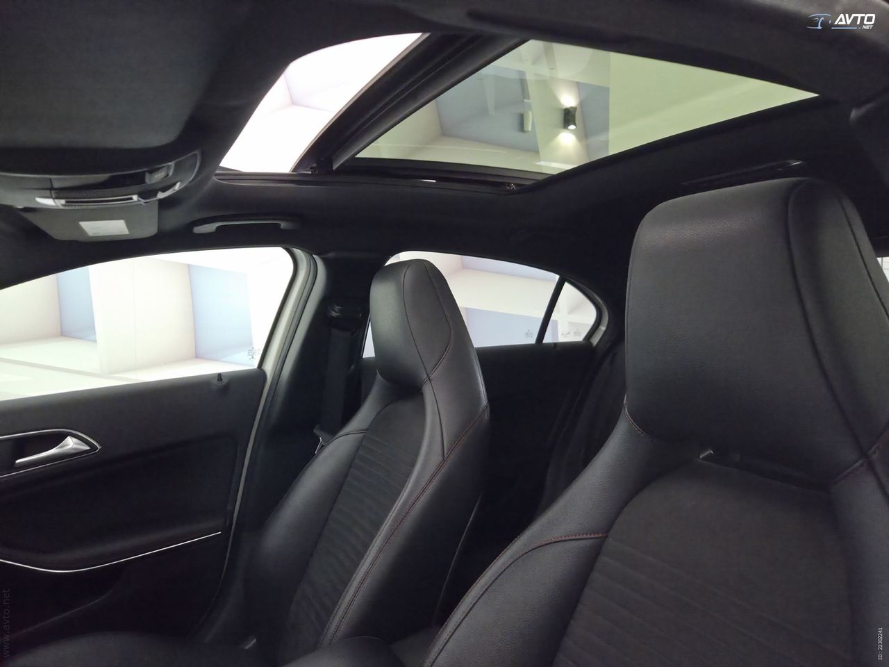 Notranja slika - Mercedes-Benz A-Razred - A 200 d 4MATIC AMG Line Avt. - 17