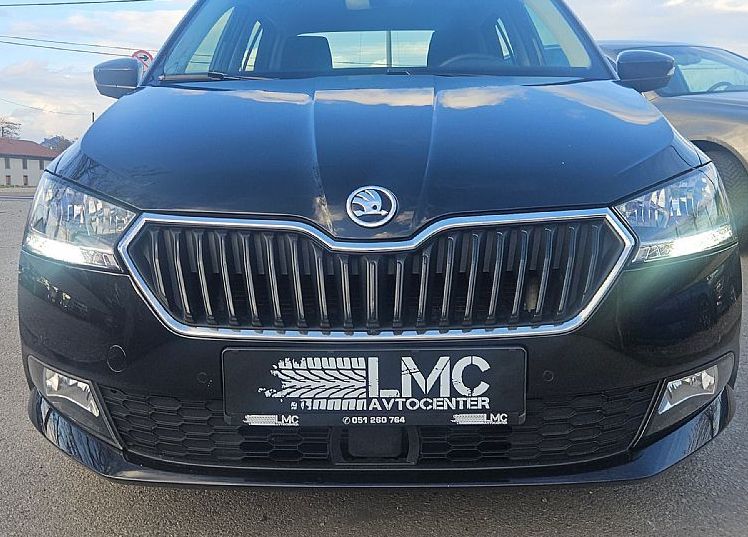 Zunanja slika - Škoda Fabia - 1.0 75ks °LED° °OGR.SEDEŽI° °2x PARK.SENZORJI° - 2