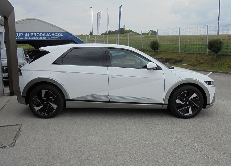Zunanja slika - Hyundai Ioniq 5 - 168kW FL PREMIUM 84kWh toplotna. el.kljuke. - 4