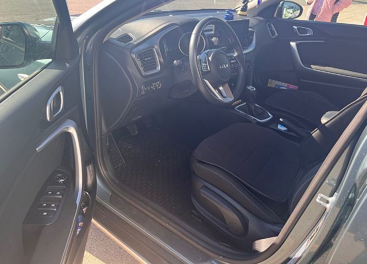 Zunanja slika - KIA XCeed - 1.5 T-GDi LX Prime ISG. M T 118 kW - 9