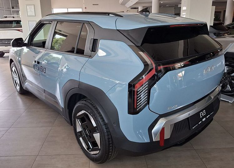 Zunanja slika - KIA EV3 - 58.3 kWh baterija. 150 kW  204 KM  Sky - 6