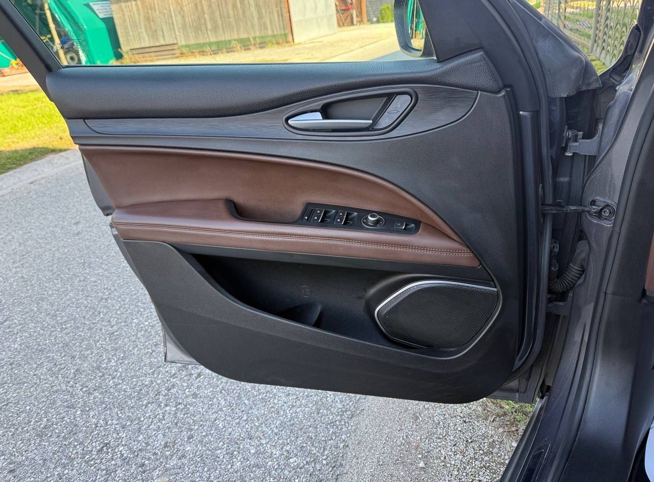 Zunanja slika - Alfa Romeo Stelvio - 2.2 Diesel LED NAVI TEMPOMAT KAMERA PDC USNJE TOP - 12