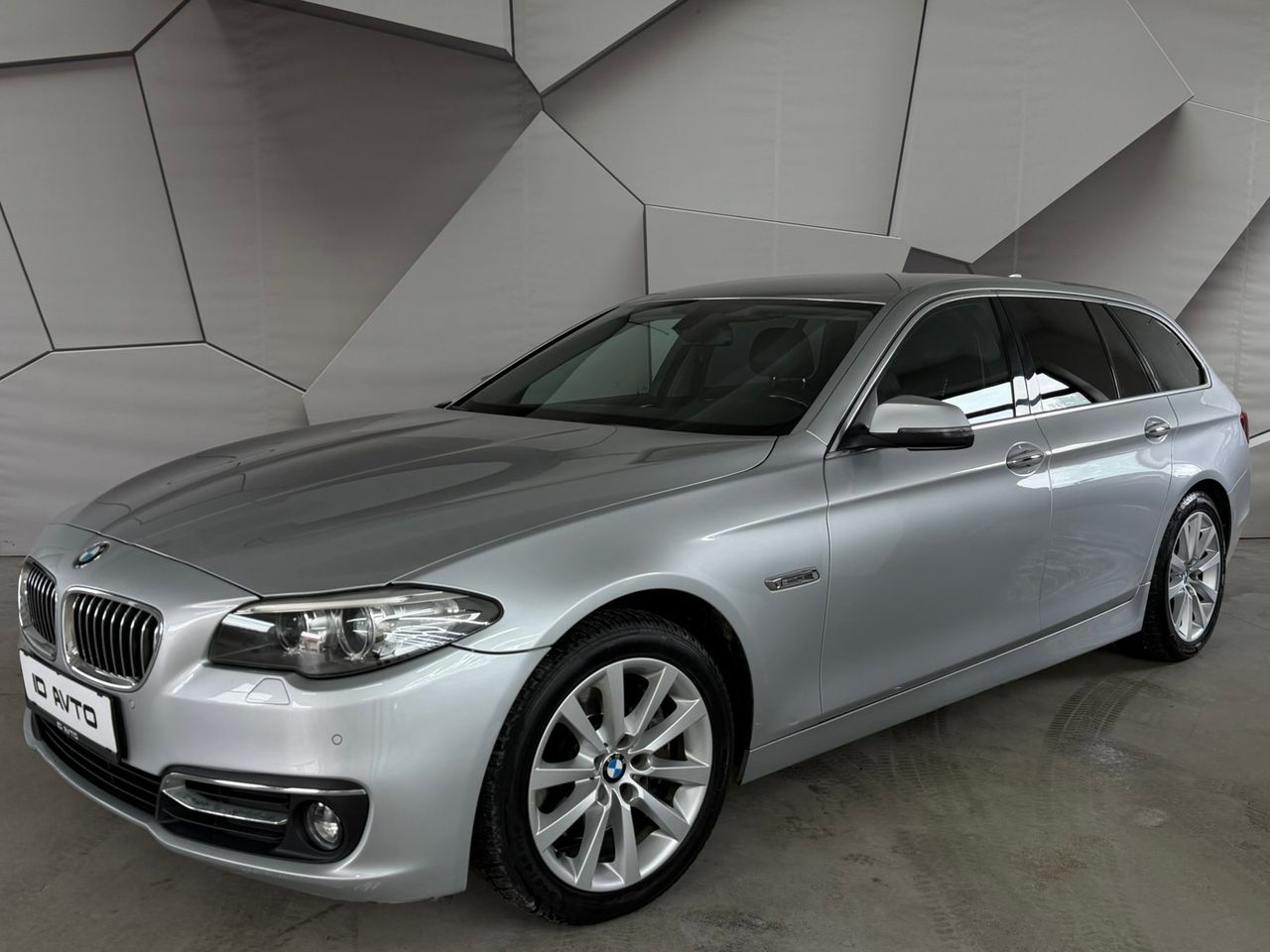Zunanja slika - BMW Serija 5 - 525d xDrive touring Avt. - 9