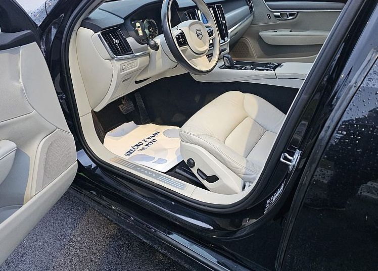 Zunanja slika - Volvo V90 - T8 T-Engine 390 AWD Geartronic Business Plus SW - 7