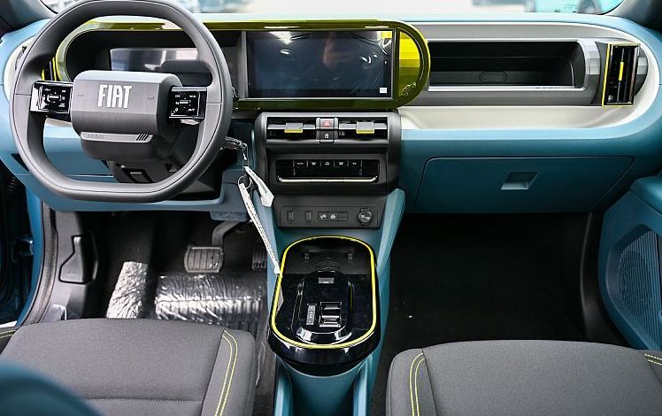 Zunanja slika - Fiat Grande Panda - 1.2 T-Gen3 110 AT6 Icon + ZIMSKE GUME - 8