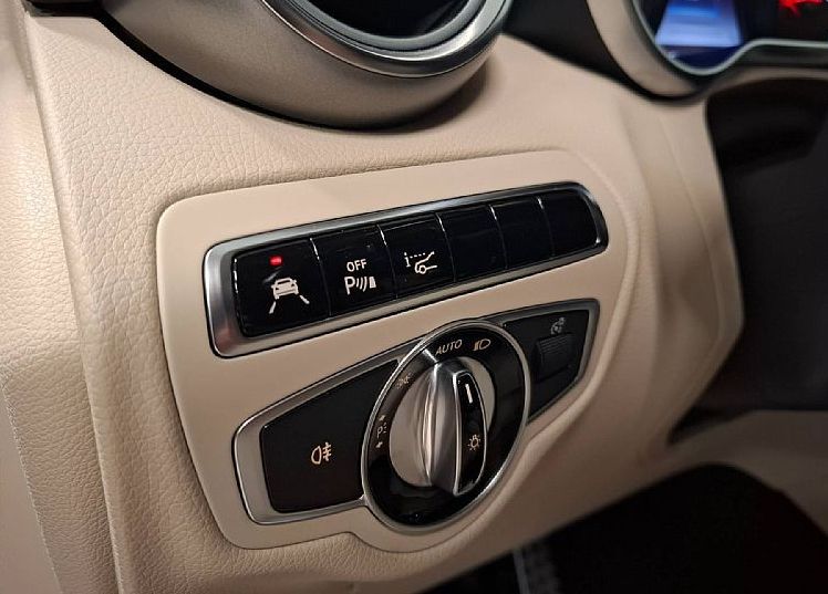 Zunanja slika - Mercedes-Benz GLC-Razred - GLC 250 d 4MATIC Exclusive AIR MATIC-HUD-ACC-9G... - 5