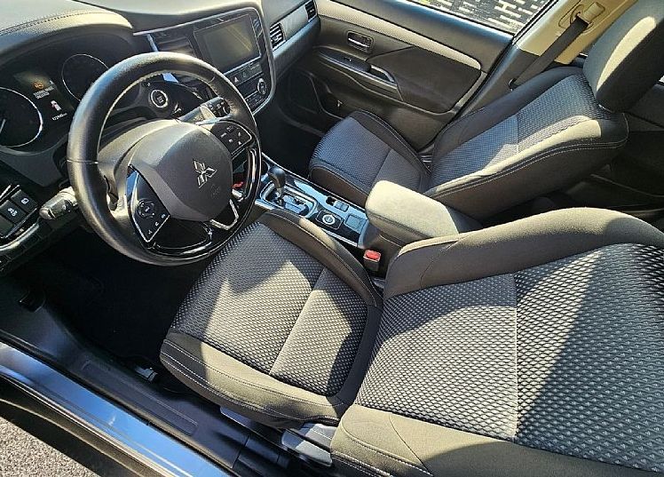 Zunanja slika - Mitsubishi Outlander - 2.2 DI-D -AUT-4WD INSTYLE+ 7 sed.-LED NAVI-KAMERA- - 6