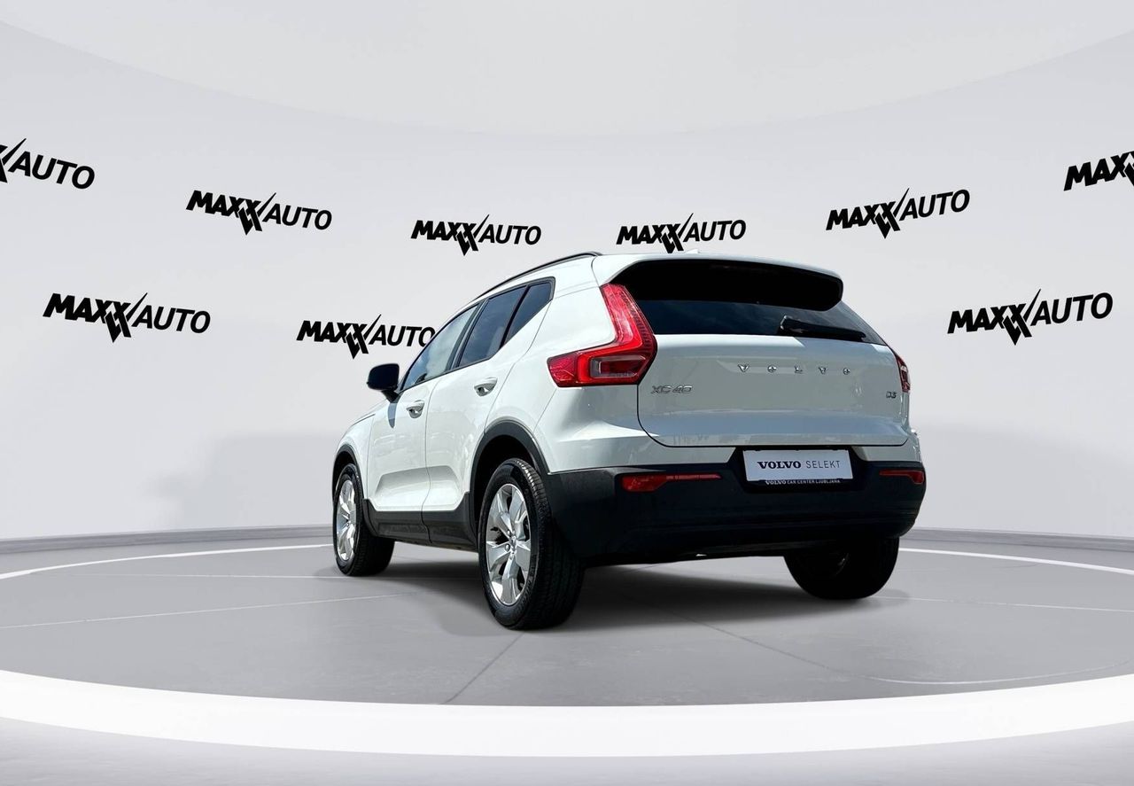 Zunanja slika - Volvo XC40 - D3 Momentum Avt. - 7