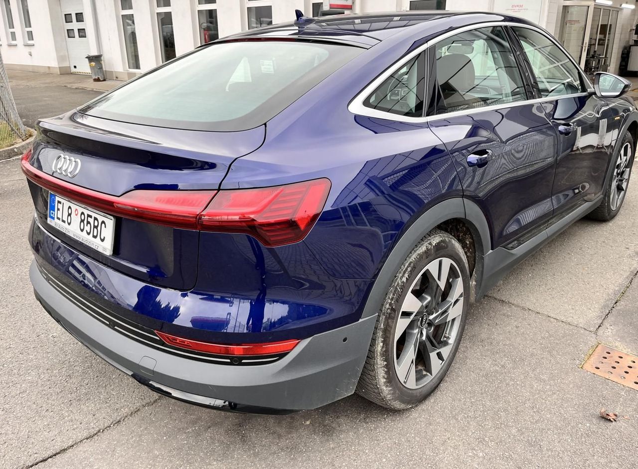 Zunanja slika - Audi e-tron - Sportback quattro 55-300KW.KAMERA.ACC.LED.NAVI.GRE.SED.4X4 - 2