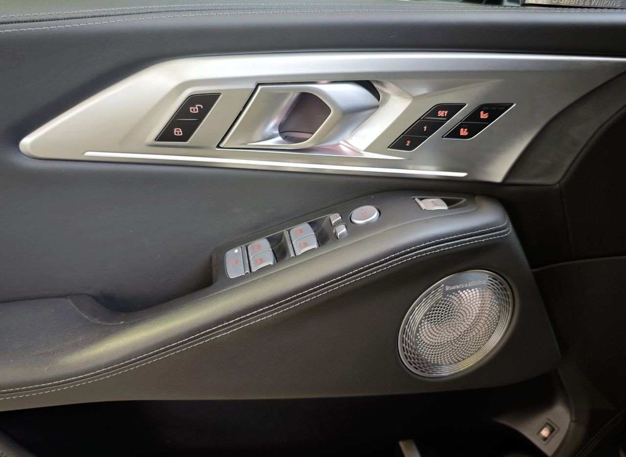 Zunanja slika - BMW XM - 4.4 -MASAŽA-SOFTCLOSSE-23COL-BOWERS-PRIKLOP- - 8