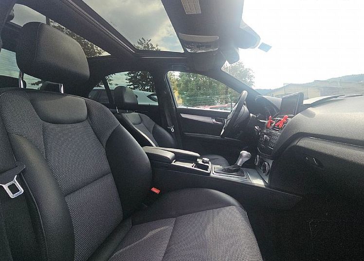 Zunanja slika - Mercedes-Benz C-Razred - C 320 CDI°4-MATIC° °AUT+F1° 224ks °STREŠNO OKNO° - 8