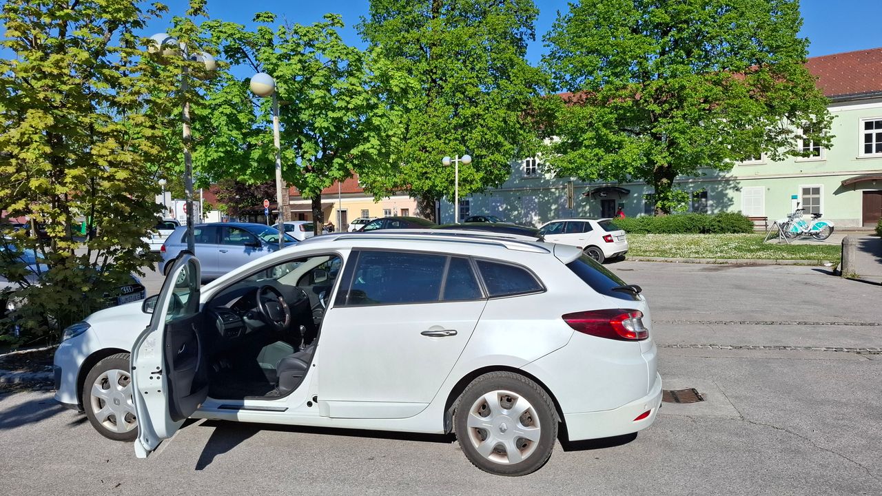 Zunanja slika - Renault Mégane - Grandtour dCi 130 Energy GT Line - 2