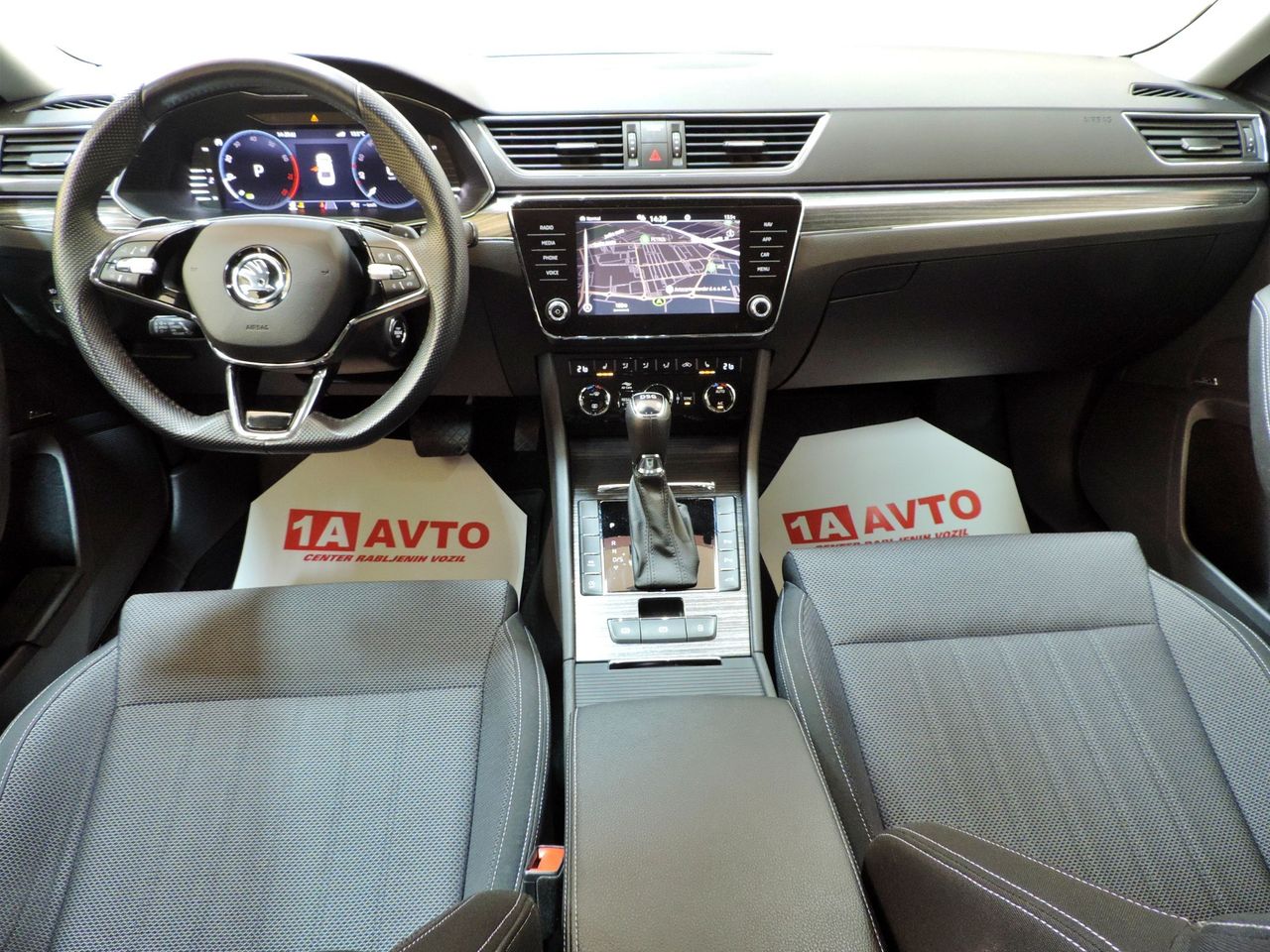 Zunanja slika - Škoda Superb - 1,5 TSI Style DSG - 13