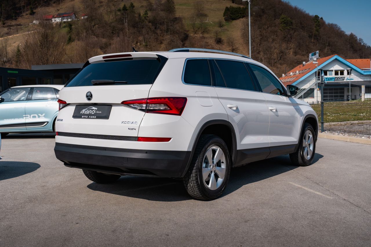 Zunanja slika - Škoda Kodiaq - 4x4 2,0 TDI L&K DSG - 4