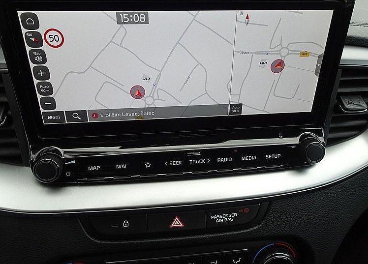 Zunanja slika - KIA XCeed - 1.6 T-GDi LX SMART ISG 7DCT + ZIMSKE GUME + 30° - 10