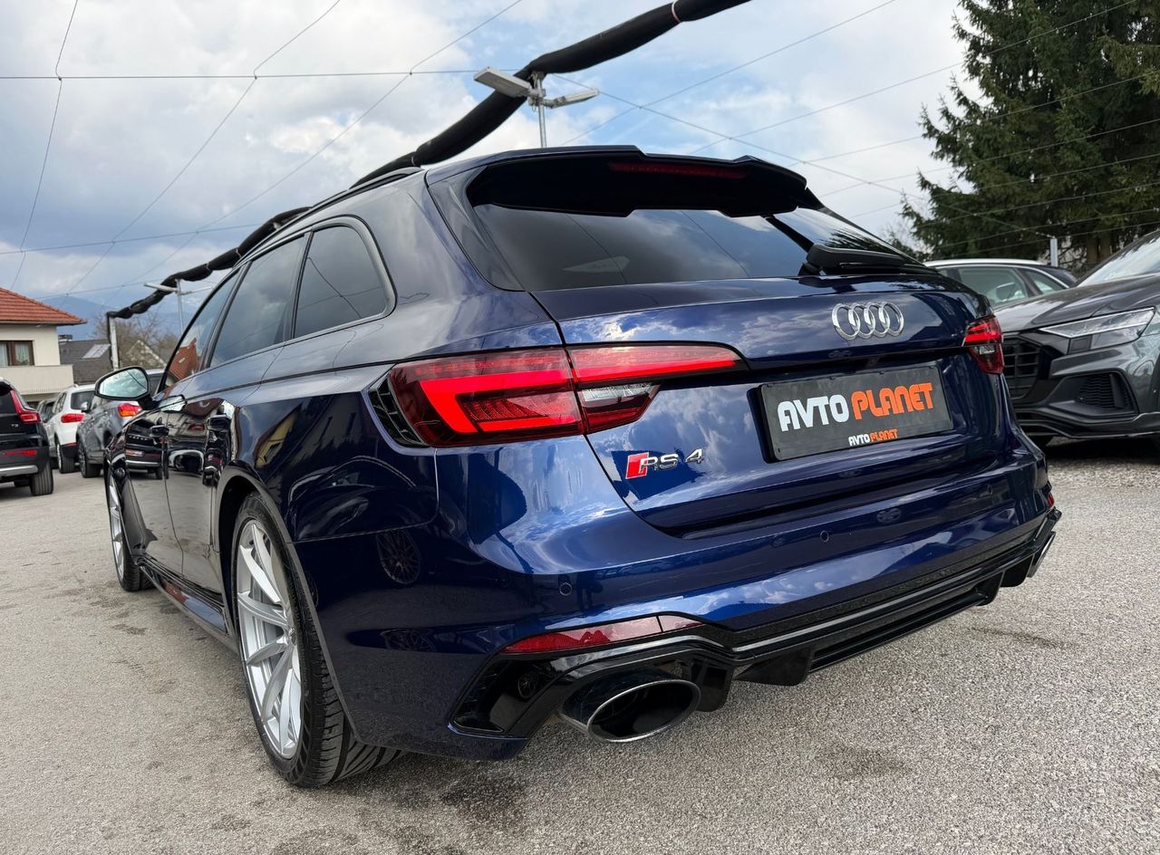 Zunanja slika - Audi RS4 Avant - 2.9 TFSI Quattro AUT. HD MATRIX B.O. ACC ALU 19 - 2
