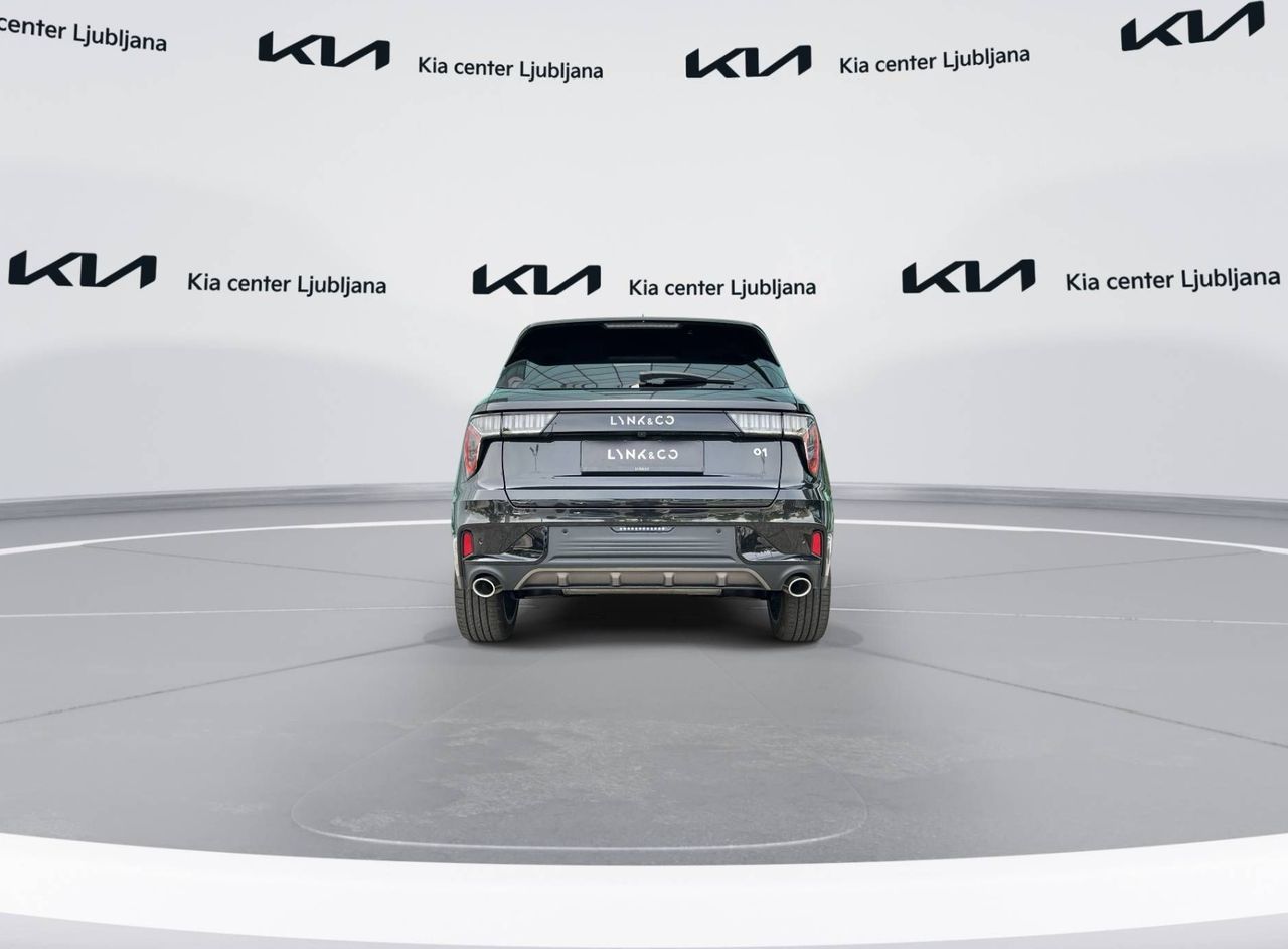 Zunanja slika - Lynk & Co 01 - More 2025 Priključni hibrid - 4