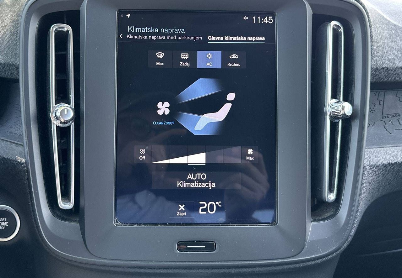Zunanja slika - Volvo XC40 - D3 Momentum Avt... - 19