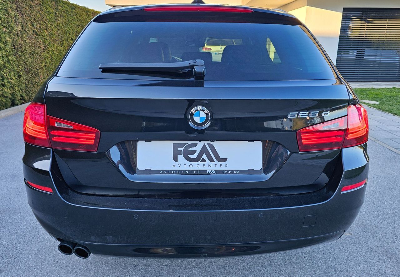 Zunanja slika - BMW Serija 5 - Touring: 525d-AVT-MODIFICIRAN-NAVI-KAMERA-USNJE-XENON-KR - 7