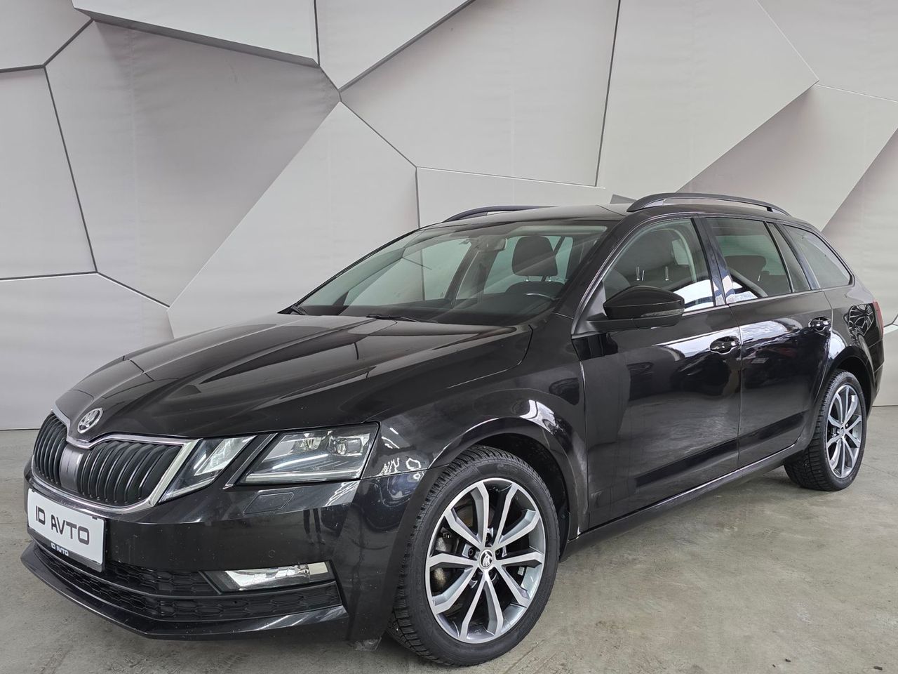 Zunanja slika - Škoda Octavia - Combi 2,0 TDI L&K DSG - 5