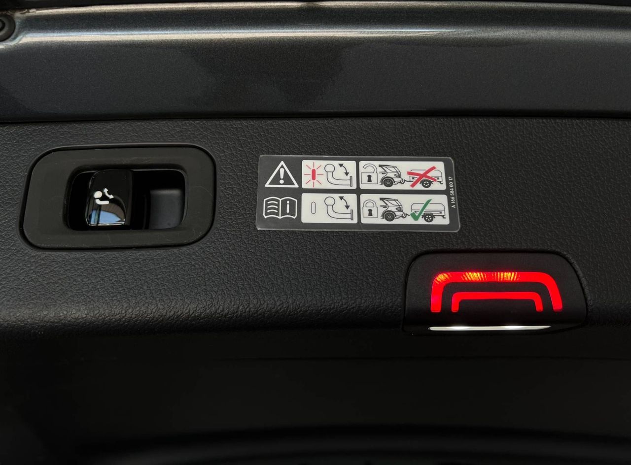 Zunanja slika - Mercedes-Benz C-Razred - C 220 d-LED-VIRTUAL-KAM-ACC-GRET-SED-AMBIENT-18C - 19