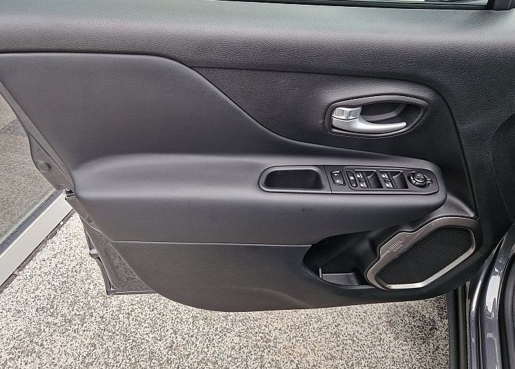 Zunanja slika - Jeep Renegade - 1.5 T4 DCT7 SUMMIT+ ZIMSKI BONUS - 2000 eur - 15