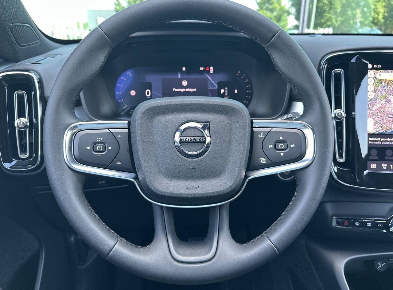 Zunanja slika - Volvo XC40 - B3P Core Avt. - 13