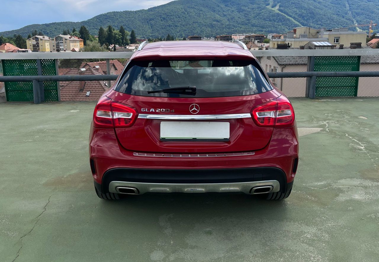 Zunanja slika - Mercedes-Benz GLA-Razred - GLA 200 d AMG Line Avt. NAVI. TEMPOMAT. F1 PRES. - 6