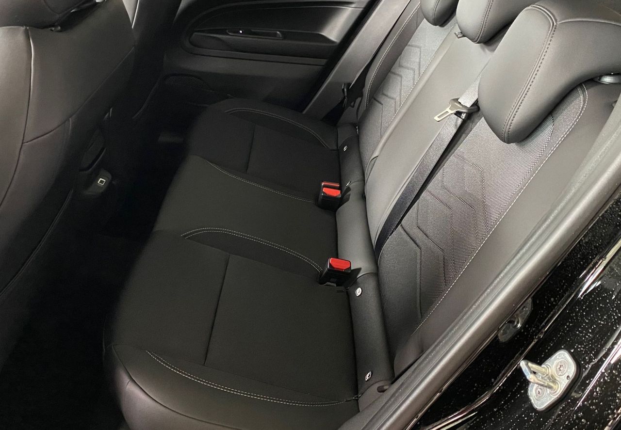 Zunanja slika - Jeep Avenger - Altitude 1.2 E-DCT6 MHEV 100 - 7