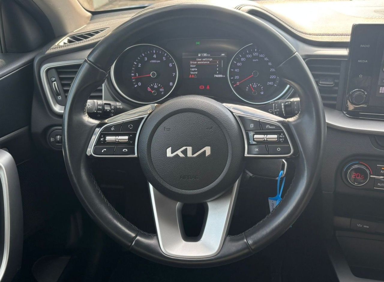 Zunanja slika - KIA XCeed - 1.5 T-GDi LX Prime KAMERA-TEMPOMAT - 10