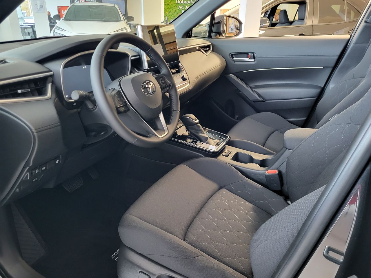 Zunanja slika - Toyota Corolla - 1.8 HEV Style - 4