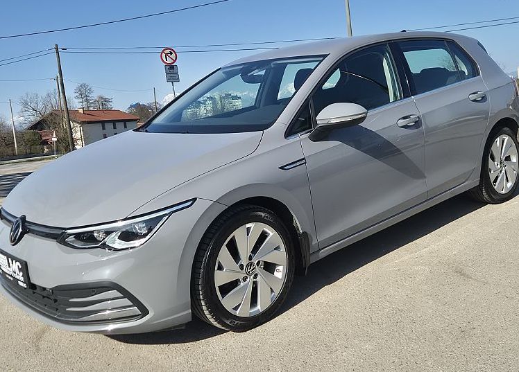 Zunanja slika - VW Golf - 2.0 TDI avt. Style °MATRIX °VIRTUAL °ALKANTARA - 1