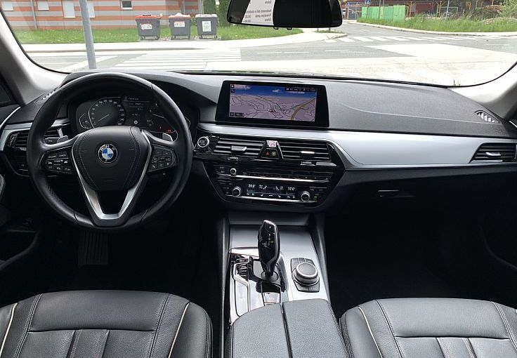 Zunanja slika - BMW Serija 5 - Touring: 520d  AT - 6