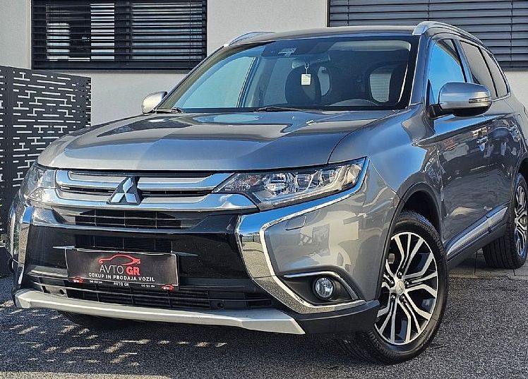 Zunanja slika - Mitsubishi Outlander - 2.2 DI-D -AUT-4WD INSTYLE+ 7 sed.-LED NAVI-KAMERA- - 14