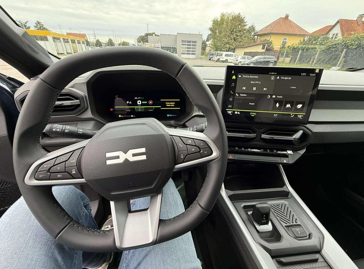 Zunanja slika - Dacia Bigster - Hybrid 155 Journey - 8