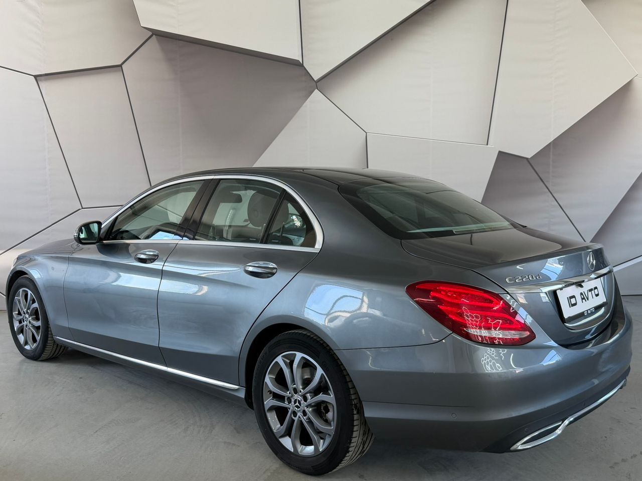 Zunanja slika - Mercedes-Benz C-Razred - C 220 d - 2