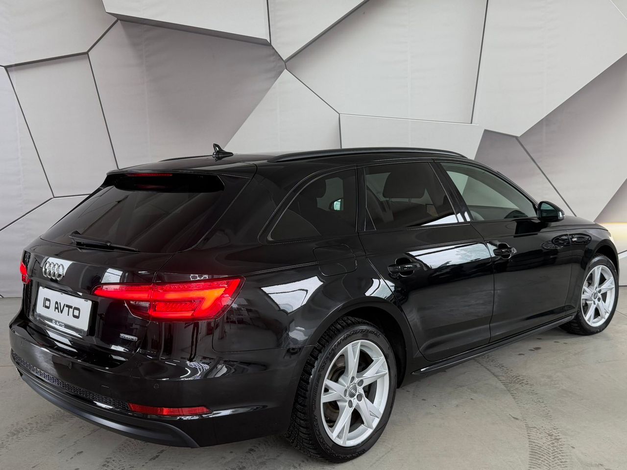 Zunanja slika - Audi A4 - Avant 2,0 TDI Sport S tronic - 6