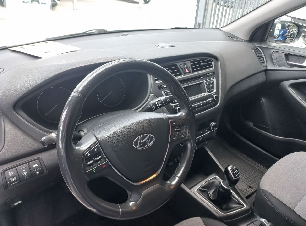 Zunanja slika - Hyundai i20 - 1.4 CRDi Style - 9