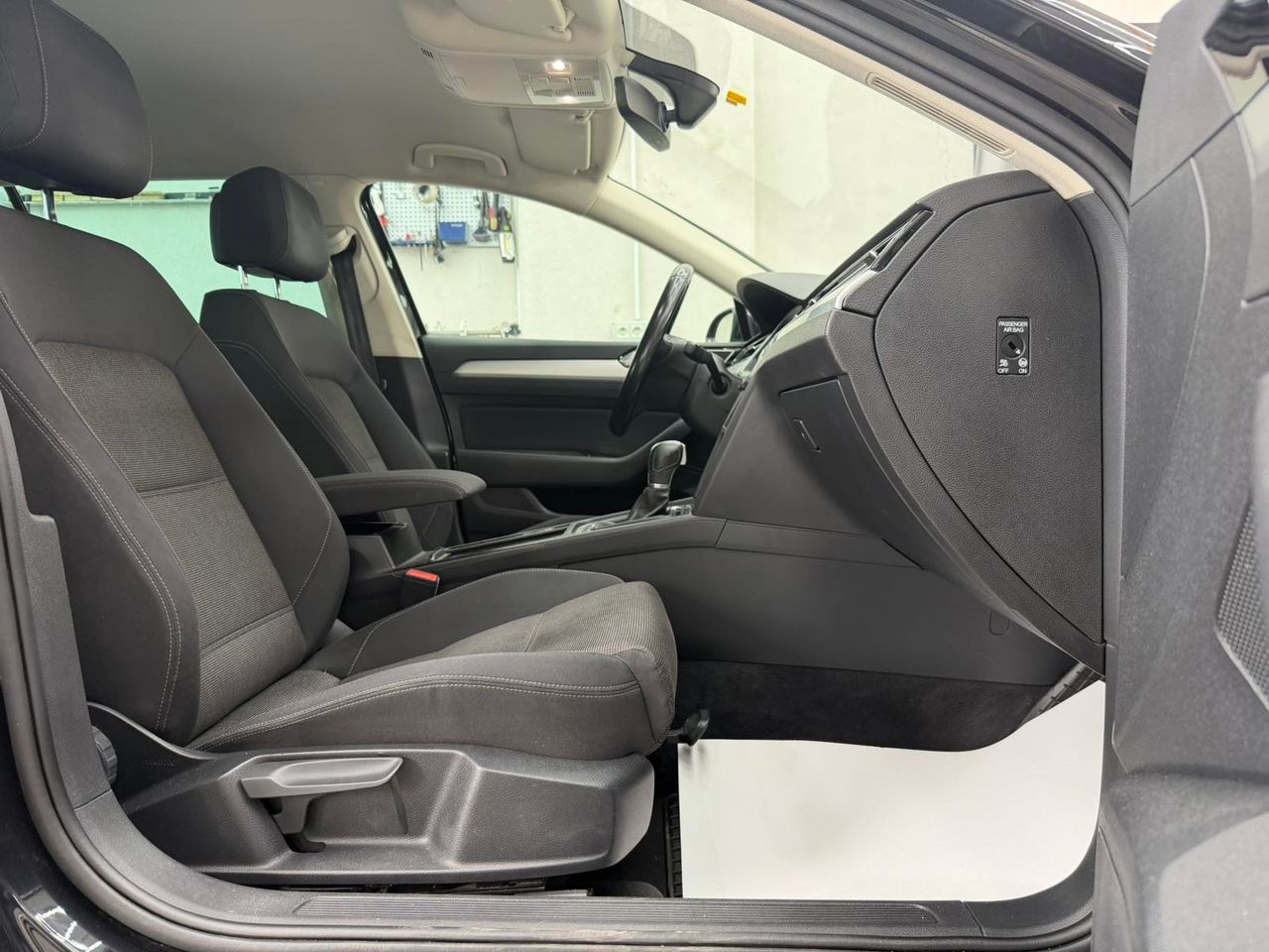 Zunanja slika - VW Passat - Variant 2,0 TDI BMT Connect DSG - 7