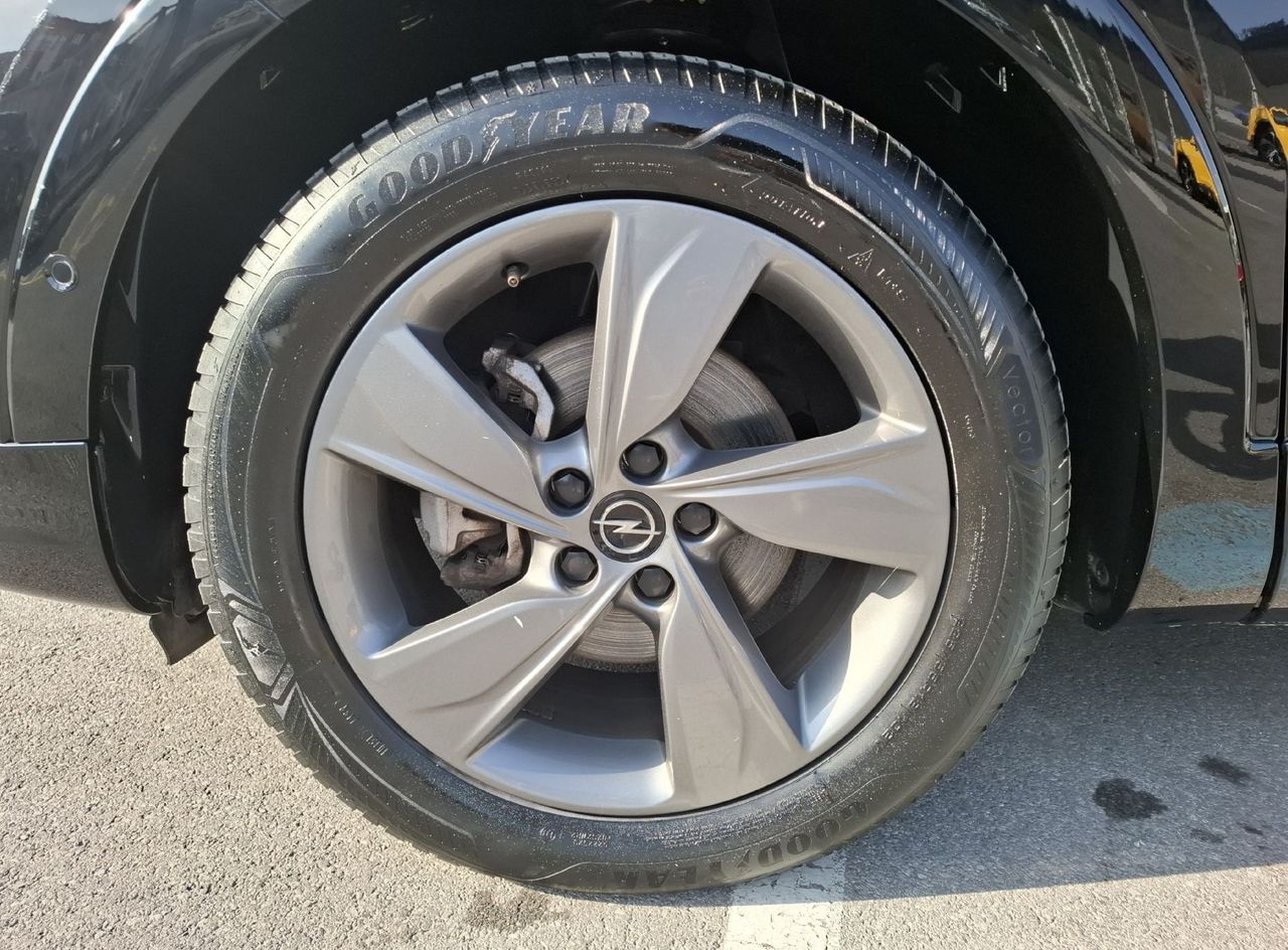 Zunanja slika - Opel Grandland - 1.2 TURBO 96KW - LEPO OHRANJEN - POTRJENA SERVISNA - 13