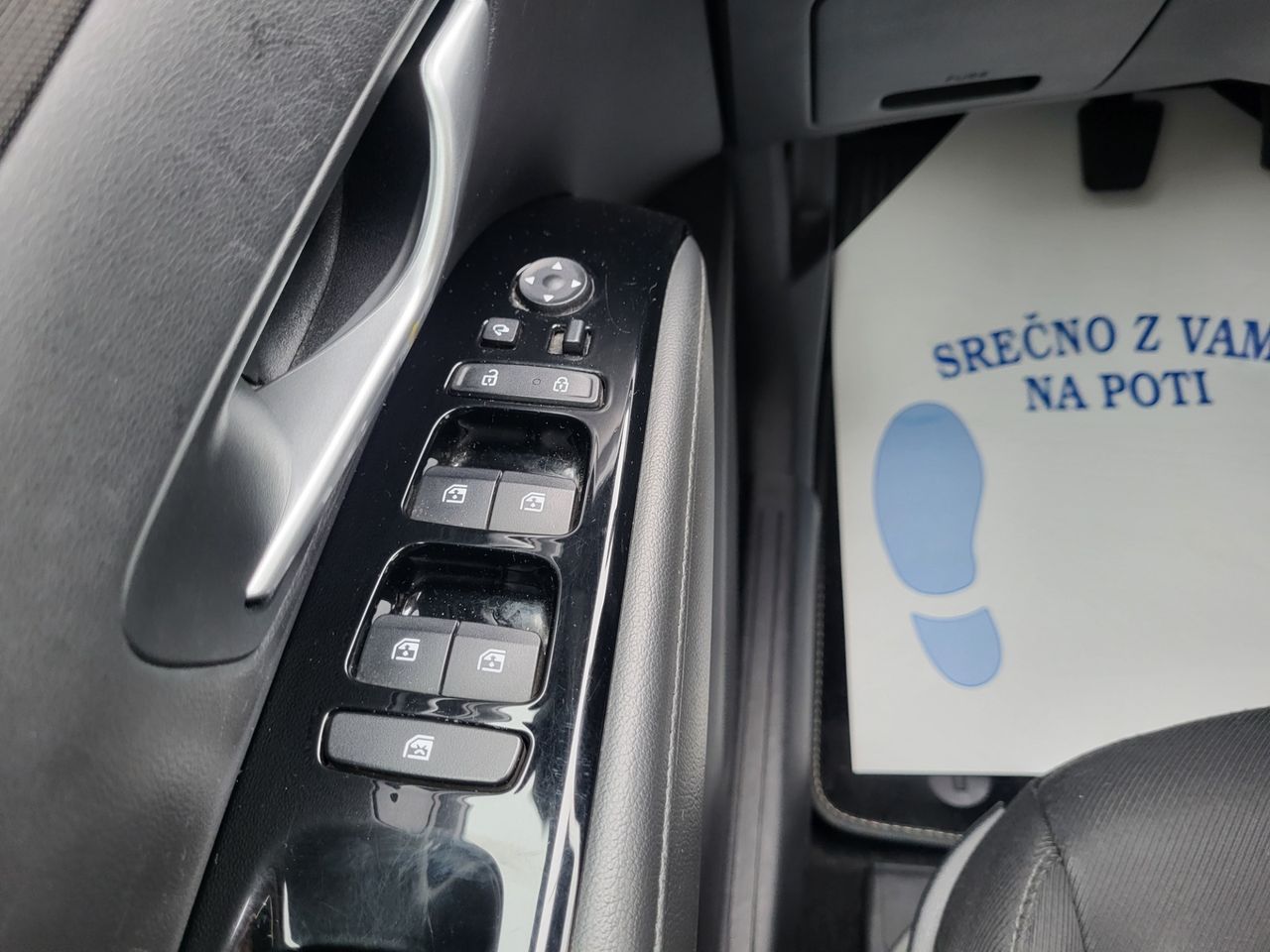 Zunanja slika - Hyundai Tucson - 1.6 T-GDI PREMIUM slo-1last-navi-alu-pdc-kamera - 10