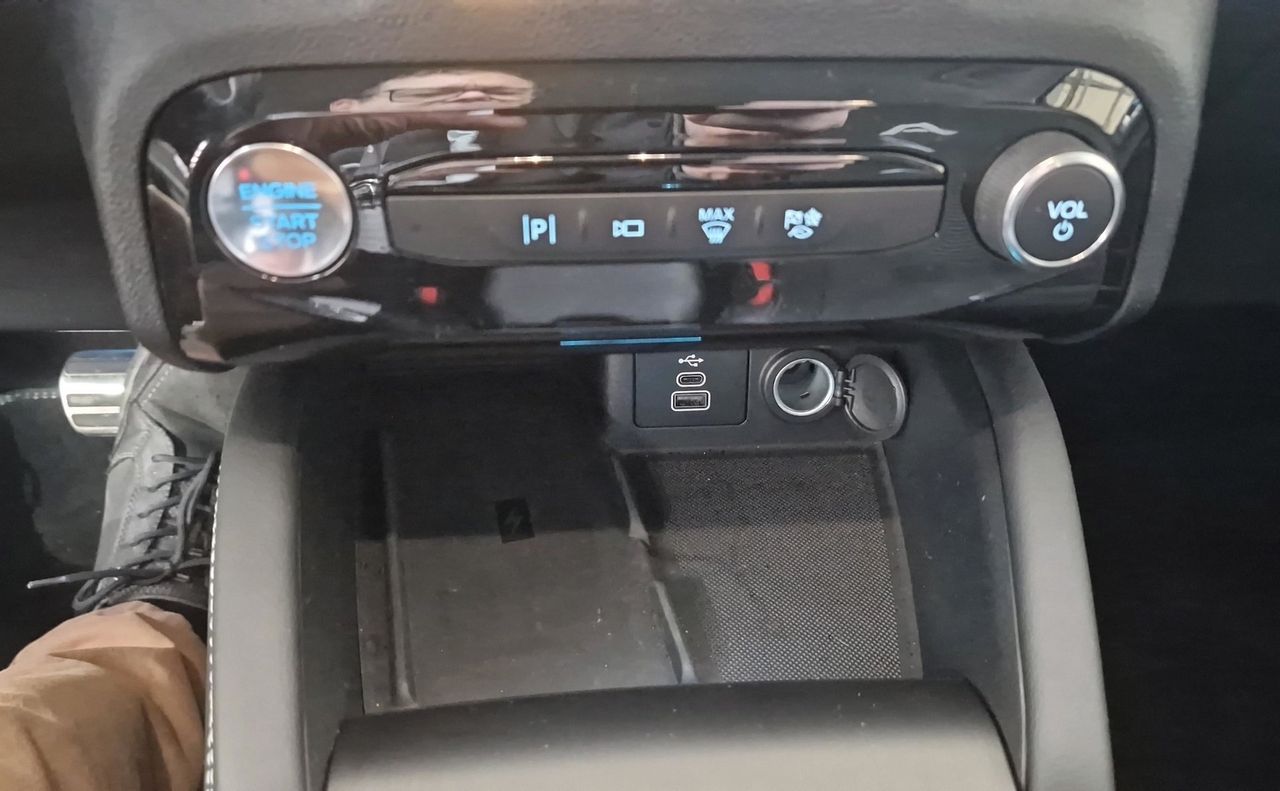 Zunanja slika - Ford Kuga - Active X 2.5 HYBR 134kW FHEV AWD-SLO-RADAR-HEADUP - 22