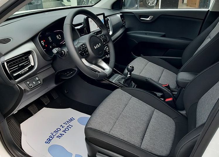 Zunanja slika - KIA Stonic - 1.2 DPI  Urban+ M T +  posebna ponudba - 6